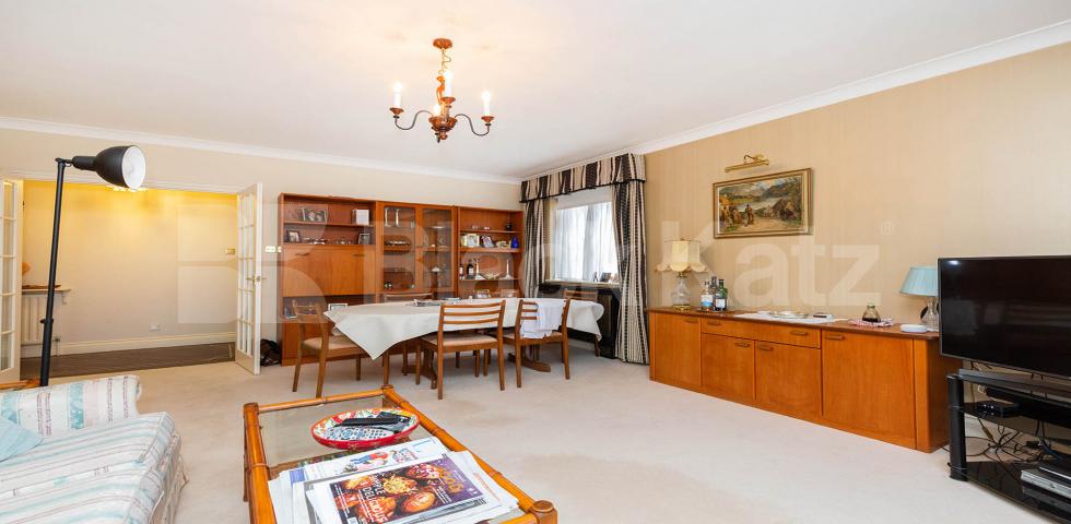 			NEW INSTRUCTION!, 3 Bedroom, 2 bath, 1 reception Apartment			 Hendon Lane, FINCHLEY